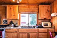 519 Atlantic Beach Causeway, Atlantic Beach, NC 28512 — 3-bedroom waterfront manufactured home in Sound View Isles, Atlantic Beach, NC, photo 14 of 38: 519 Atlantic Beach Cswy