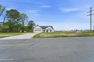 1300 S Nc 41 & 111, Beulaville, NC 28518 — 3-bedroom home, Beulaville, NC, photo 8 of 63: DSC06977