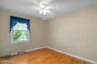 1946 Farley Drive, Wilmington, NC 28405 — 3-bedroom home in Farmington, Wilmington, NC, photo 21 of 36: 1946farley-021