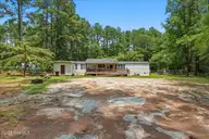 1223 Arvida Spur Road, Rocky Point, NC 28457 — 3-bedroom manufactured home in Arvida Lands, Rocky Point, NC, photo 21 of 40