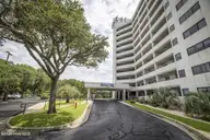 1080 Saint Joseph Street Apt 10b, Carolina Beach, NC 28428 — 1-bedroom waterfront condo in Harbor Oaks Condominiums, Carolina Beach, NC, photo 4 of 35