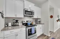 239 Seneca Reef Drive, Hampstead, NC 28443 — 3-bedroom home in Seneca Reef, Hampstead, NC, photo 9 of 39: Kitchen