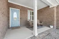402 King Richard Court, Jacksonville, NC 28546 — 4-bedroom home in Palmetto Park, Jacksonville, NC, photo 4 of 50: king-4