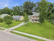 184 Audubon Drive, Jacksonville, NC 28546 — 4-bedroom home in Sharon Hills, Jacksonville, NC, photo 4 of 49