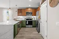 1550 King Lucius Way SE, Bolivia, NC 28422 — 4-bedroom waterfront home in Avalon, Bolivia, NC, photo 10 of 54: DSC05047