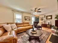 900 Tuscarora Avenue, Elizabeth City, NC 27909 — 2-bedroom home in Pine Grove, Elizabeth City, NC, photo 9 of 26: Living Room