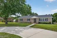 110 Scottsdale Drive, Wilmington, NC 28411 — 3-bedroom home in Scottsdale, Wilmington, NC, photo 2 of 46