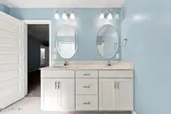 212 Independence Boulevard, Newport, NC 28570 — 4-bedroom home in Heritage Pointe, Newport, NC, photo 13 of 28: Master Bathroom