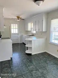1307 Sunset Avenue, Tarboro, NC 27886 — 2-bedroom home, Tarboro, NC, photo 7 of 16: 1307 SUNSET AVE FT 6
