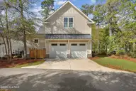 3606 Barnesmore Drive, Castle Hayne, NC 28429 — 4-bedroom home in River Bluffs, Castle Hayne, NC, photo 2 of 77: 66_img_0275