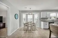 7115 Brittany Lakes Drive, Wilmington, NC 28411 — 4-bedroom waterfront home in Brittany Lakes, Wilmington, NC, photo 9 of 37