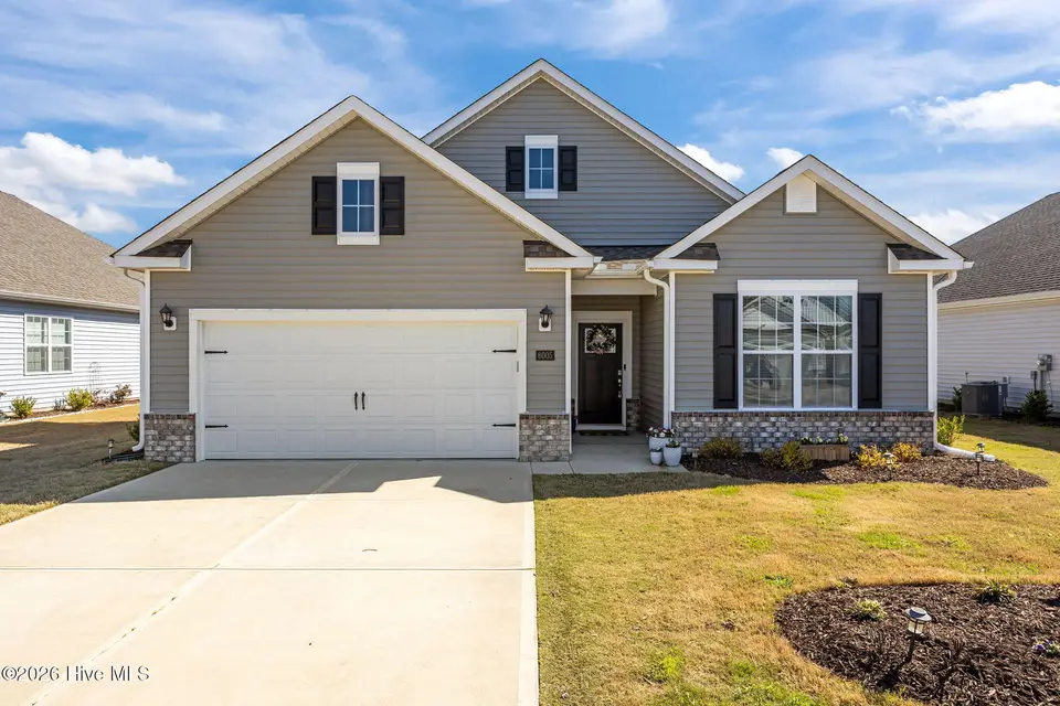 6005 Bayberry Park Drive, New Bern, NC 28562 — 3-bedroom home in Carolina Colours, New Bern, NC, photo 1 of 58: 1-web-or-mls-0C0A6024