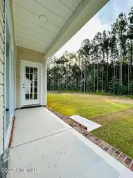 813 Hidden Bridge Drive, Jacksonville, NC 28546 — 4-bedroom home in Towne Pointe, Jacksonville, NC, photo 9 of 62: IMG-1311-jpg