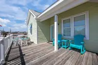 115 E Bogue Boulevard, Atlantic Beach, NC 28512 — 3-bedroom home in The Cottages @ The Grove, Atlantic Beach, NC, photo 4 of 50: 39-web-or-mls-IMG_6133