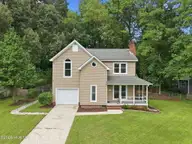 128 Robinhood Drive, Jacksonville, NC 28546 — 3-bedroom home in Sherwood Forest, Jacksonville, NC, photo 2 of 64