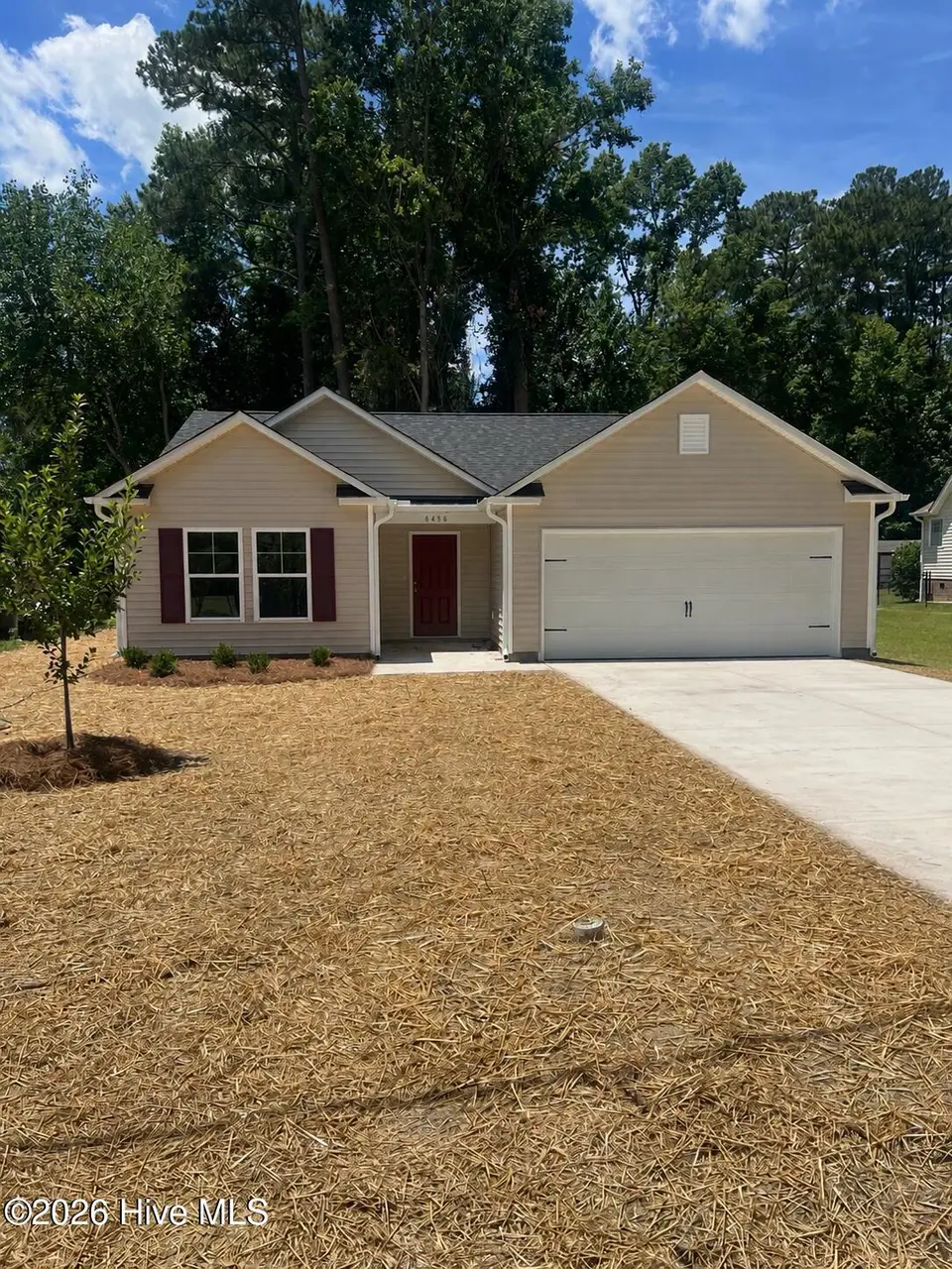 6456 Niblick Road, Grifton, NC 28530 — 3-bedroom home in Country Club Hills, Grifton, NC, photo 1 of 27: 6456 Niblick