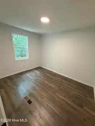 1015 Queen Street, Wilmington, NC 28401 — 2-bedroom home in Dawson-Castle Street, Wilmington, NC, photo 4 of 9