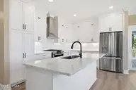 309 Shipwreck Lane, Emerald Isle, NC 28594 — 4-bedroom home in Spinnakers Reach, Emerald Isle, NC, photo 8 of 45: Kitchen