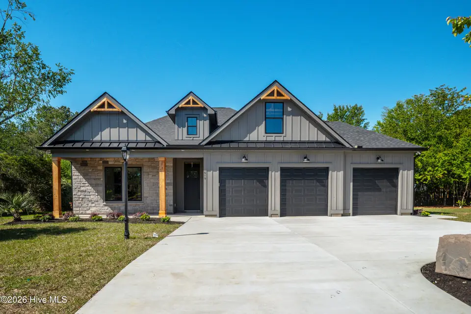 8909 Chesterfield Drive NW, Calabash, NC 28467 — 3-bedroom home in Brunswick Plantation, Calabash, NC, photo 1 of 45: 619 Bingham CT001 - Copy - Copy
