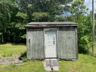 3111 Hwy 258, Kinston, NC 28504 — 3-bedroom home, Kinston, NC, photo 4 of 14: IMG_0385