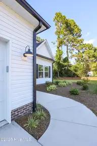 144 Bobwhite Circle, Cape Carteret, NC 28584 — 3-bedroom home in Quailwood Village, Cape Carteret, NC, photo 7 of 74: 144 Bob White Circle-09
