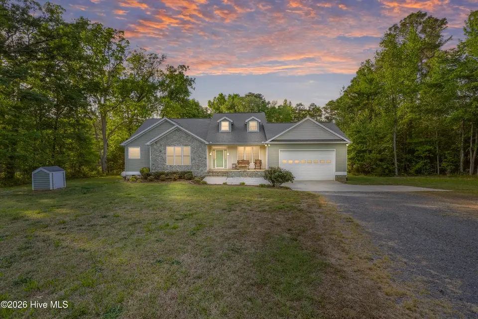 280 Hemp Street Ext, Robbins, NC 27325 — 4-bedroom home, Robbins, NC, photo 1 of 29: DSC01640