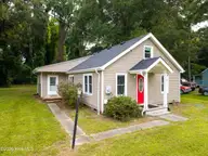 1815 W Main Ext, Elizabeth City, NC 27909 — 2-bedroom home, Elizabeth City, NC, photo 2 of 51: ext-4