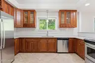 2023 Perry Avenue, Wilmington, NC 28403 — 3-bedroom home in Carolina Place, Wilmington, NC, photo 6 of 38: 41-web-or-mls-dsc08664