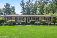 5 Forest Court, Jacksonville, NC 28540 — 3-bedroom home in Houston Heights, Jacksonville, NC, photo 1 of 36