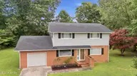 1700 Crescent Drive, Elizabeth City, NC 27909 — 3-bedroom home in Edgewood, Elizabeth City, NC, photo 1 of 52: Front View