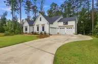 1003 Alabaster Drive, New Bern, NC 28562 — 5-bedroom home in Carolina Colours, New Bern, NC, photo 11 of 23: 11_img_1244