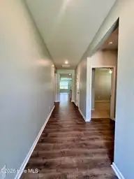 2021 Caracara Drive, New Bern, NC 28560 — 4-bedroom waterfront home in Fairfield Harbour, New Bern, NC, photo 15 of 65: Hall