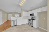 7226 Copperfield Court, Wilmington, NC 28411 — 3-bedroom home in Holly Field, Wilmington, NC, photo 10 of 35
