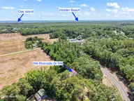 299 Riverside Drive SW, Varnamtown, NC 28462 — 3-bedroom home in Riverside, Varnamtown, NC, photo 5 of 52