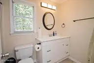 915 Sunset Boulevard, Newport, NC 28570 — 3-bedroom waterfront home in Sound View Park, Newport, NC, photo 19 of 55: Main Level Bath