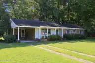 101 Heritage Street, Greenville, NC 27858 — 4-bedroom home in Brentwood, Greenville, NC, photo 3 of 38: 3-web-or-mls-IMG_4621
