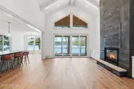65 Lakeview Drive, Whispering Pines, NC 28327 — 3-bedroom waterfront home in Whispering Pines, Whispering Pines, NC, photo 16 of 75: 65 Lakeview Drive-13