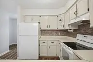 2708 S 17th Street Apt C, Wilmington, NC 28412 — 3-bedroom condo in Cobblestone, Wilmington, NC, photo 10 of 30: 11-IMG_1291
