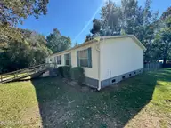 3205 Deanswood Drive, Kinston, NC 28504 — 4-bedroom manufactured home, Kinston, NC, photo 19 of 19: IMG_0851