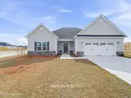 610 Barlowe Lane, Jacksonville, NC 28546 — 3-bedroom home in Stateside, Jacksonville, NC, photo 1 of 29