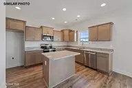 615 Indigo Johnston Drive, Jacksonville, NC 28546 — 4-bedroom home in Onslow Bay, Jacksonville, NC, photo 11 of 33