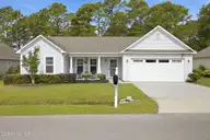 4226 Cherry Laurel Lane SE, Southport, NC 28461 — 3-bedroom home in Mariners Pointe Village, Southport, NC, photo 2 of 41: 2-web-or-mls-IMG_2432