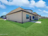 2111 Staysail Drive, Elizabeth City, NC 27909 — 5-bedroom home in Tooley Harbor, Elizabeth City, NC, photo 6 of 31: 230e4d525f4c11bc6d0b7fc31f7b20bed8c8b4be