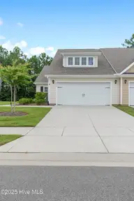 2953 Hatchers Run, Leland, NC 28451 — 3-bedroom townhome in Brunswick Forest, Leland, NC, photo 3 of 32: 2953HatchersRun - 2