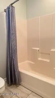 1908 Joslyn Drive, Morehead City, NC 28557 — 3-bedroom home in Joslyn Trace, Morehead City, NC, photo 12 of 22: Bathroom
