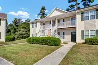 4615 Mcclelland Drive G202, Wilmington, NC 28405 — 2-bedroom condo in Holton Place Condominiums, Wilmington, NC, photo 3 of 32