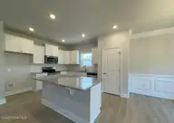 143 Firethorn Circle, Wallace, NC 28466 — 4-bedroom home in River Landing, Wallace, NC, photo 10 of 27
