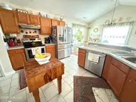 576 Ludford Road, Elizabeth City, NC 27909 — 3-bedroom home in Sandbridge, Elizabeth City, NC, photo 11 of 67