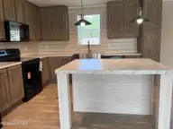 316 Commodore Drive, Rocky Mount, NC 27801 — 3-bedroom manufactured home in Eastfield, Rocky Mount, NC, photo 5 of 32: Kitchen view 4