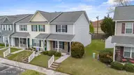 27 E Doris Avenue 111, Jacksonville, NC 28540 — 2-bedroom townhome in Doris Place, Jacksonville, NC, photo 3 of 29: 3_drone